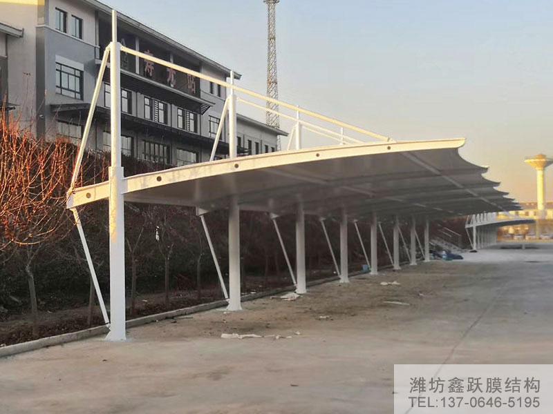 膜结构车棚